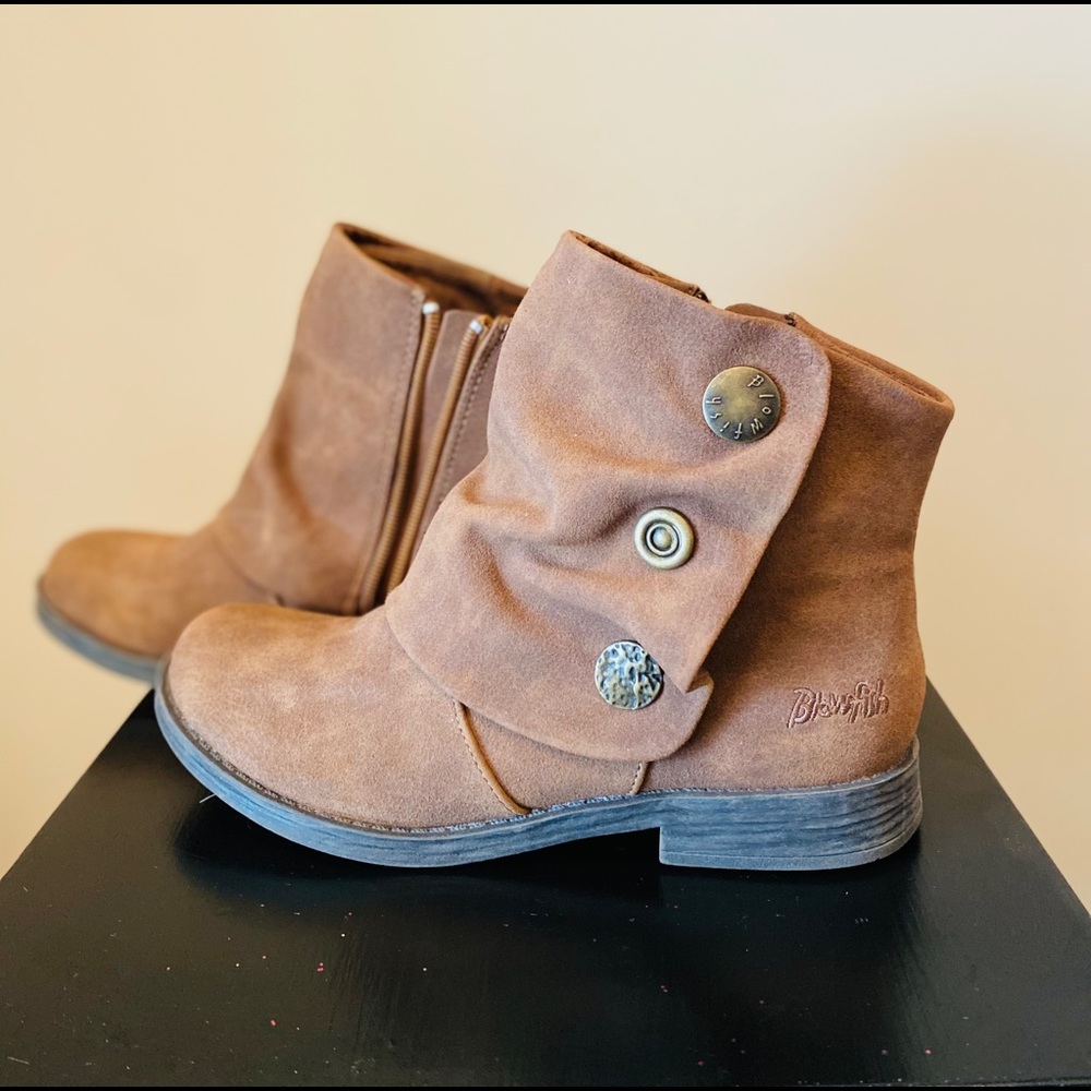 Adorable ankle boots!